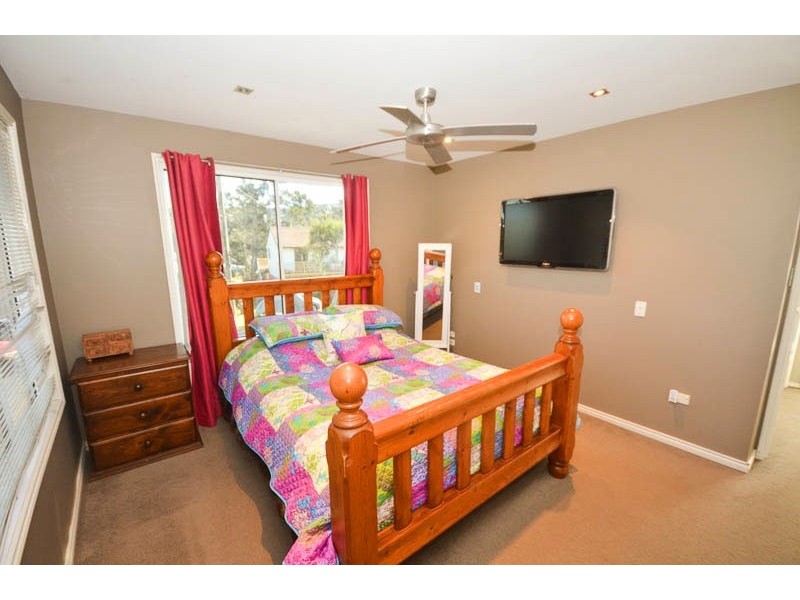 16 Segura St, Copacabana NSW 2251