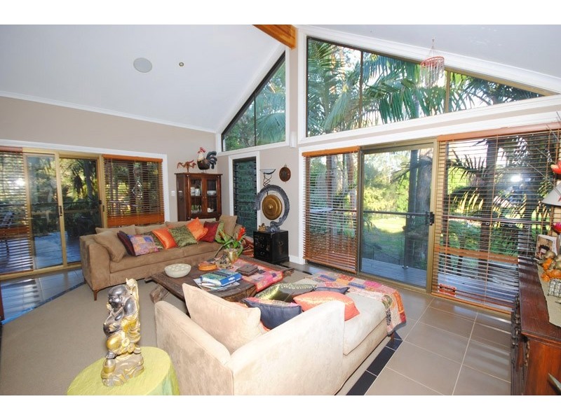 2 Country View Close, Picketts Valley NSW 2251