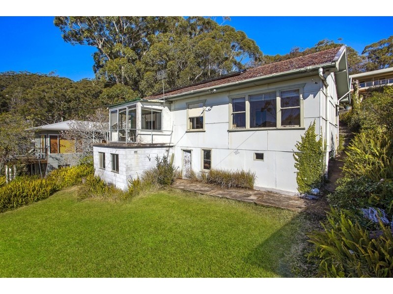62 Avoca Dr, Avoca Beach NSW 2251