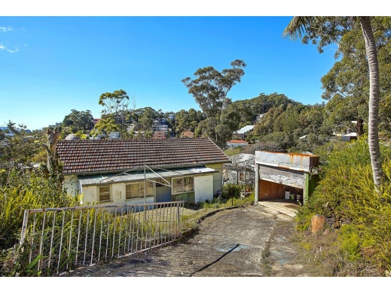 62 Avoca Dr, Avoca Beach NSW 2251