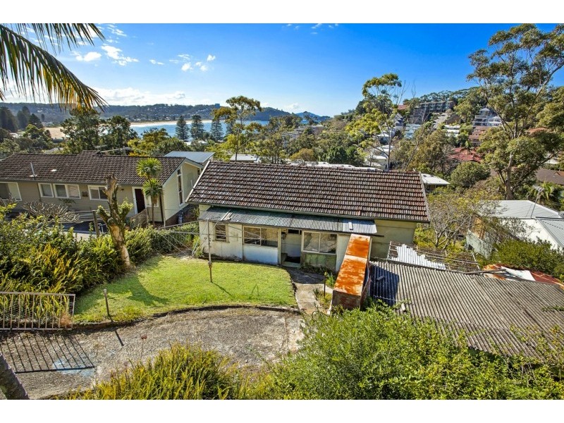 62 Avoca Dr, Avoca Beach NSW 2251