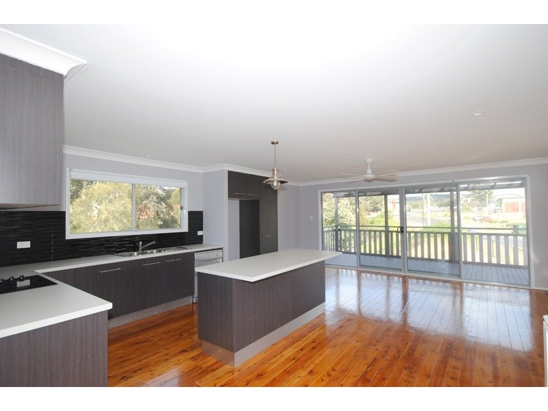 90 Del Rio Drive, Copacabana NSW 2251