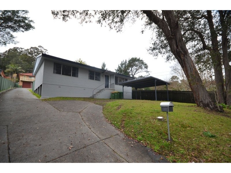 90  The Round Drive, Avoca Beach NSW 2251
