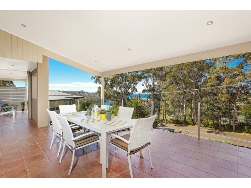 122 Hillside Rd, Avoca Beach NSW 2251
