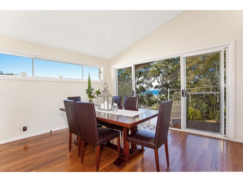 122 Hillside Rd, Avoca Beach NSW 2251