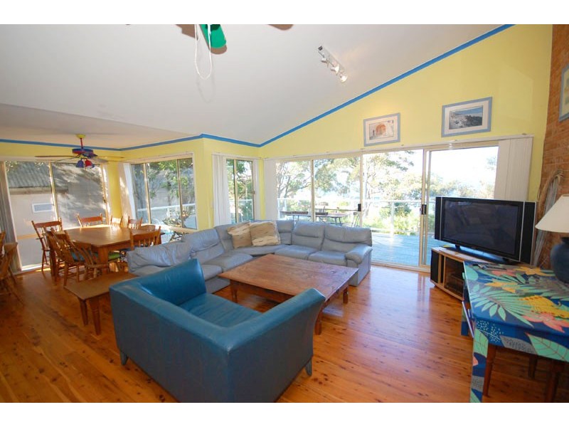14/A Warren Avenue, Avoca Beach NSW 2251