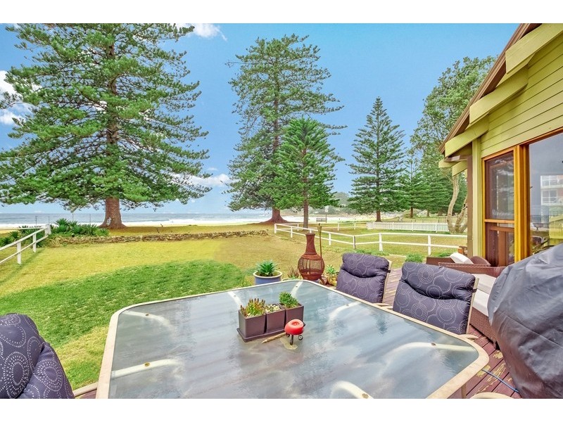 135 Avoca Drive, Avoca Beach NSW 2251