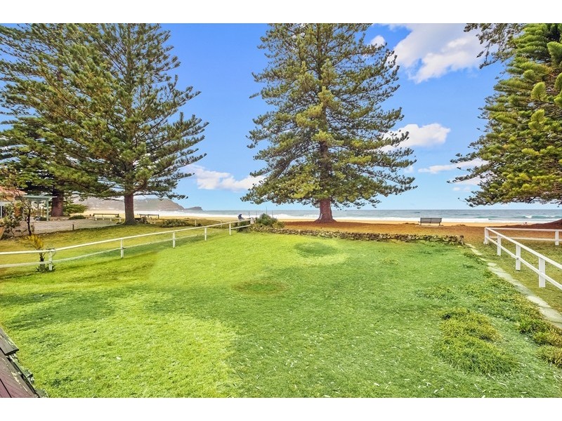 135 Avoca Drive, Avoca Beach NSW 2251