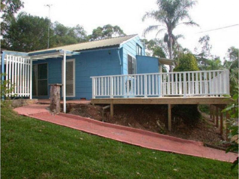 298 Avoca Dr, Avoca Beach NSW 2251