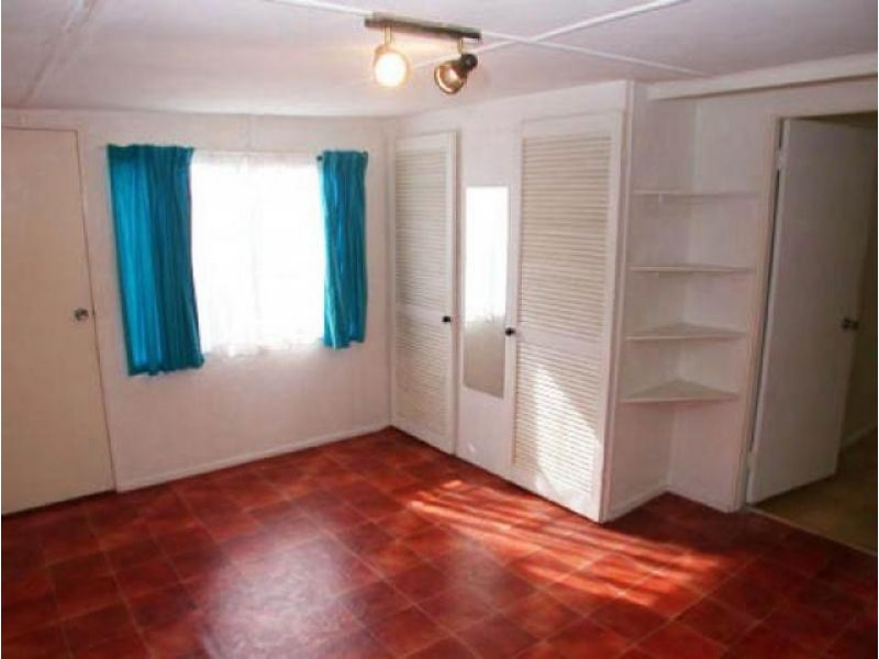 298 Avoca Dr, Avoca Beach NSW 2251