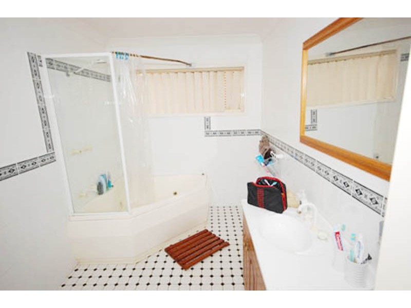 14 Warren Avenue, Avoca Beach NSW 2251