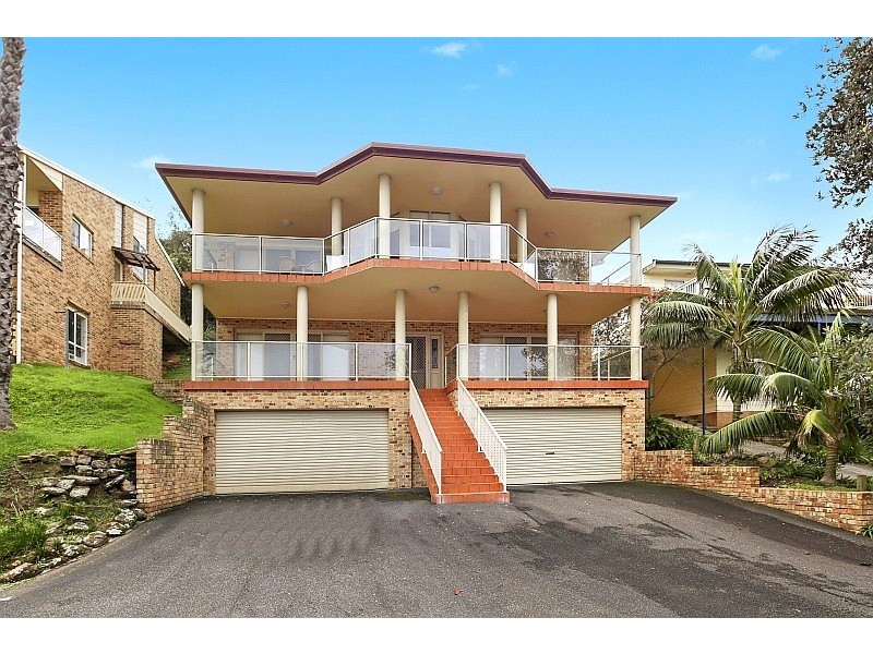 104 Copacabana Drive, Copacabana NSW 2251