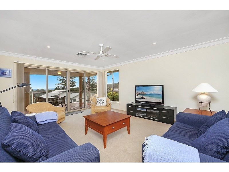 104 Copacabana Drive, Copacabana NSW 2251