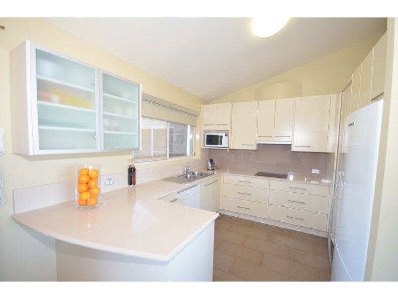 21a Endeavour Dr, Avoca Beach NSW 2251