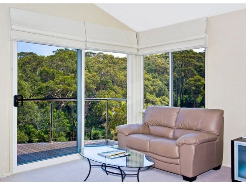 21a Endeavour Dr, Avoca Beach NSW 2251