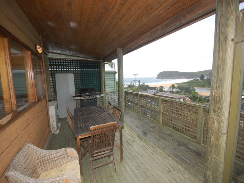 2/131 Copacabana Drive, Copacabana NSW 2251