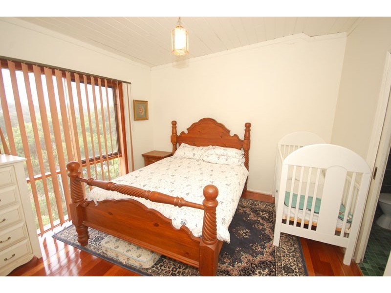 2/131 Copacabana Drive, Copacabana NSW 2251