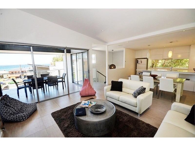 2/106 Avoca Drive, Avoca Beach NSW 2251