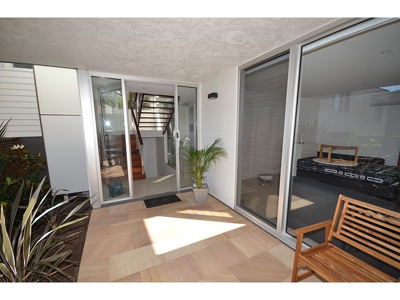 2/106 Avoca Drive, Avoca Beach NSW 2251