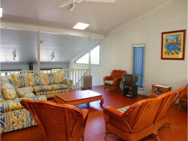 North Avoca NSW 2260