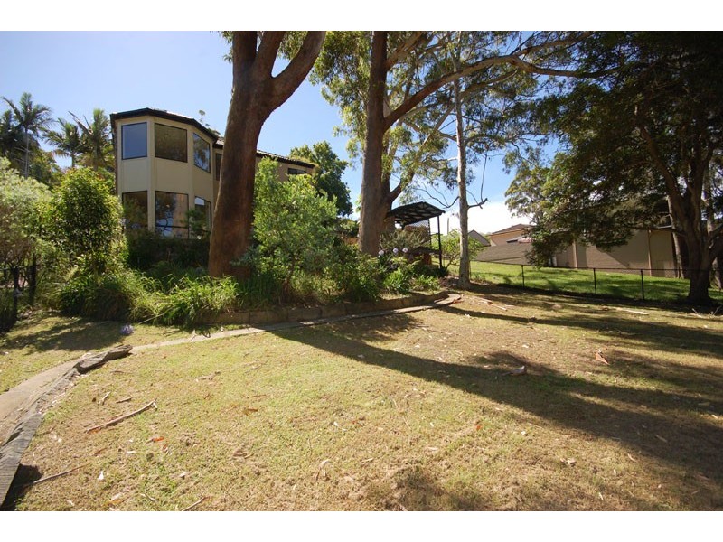 297a The Round Drive, Avoca Beach NSW 2251