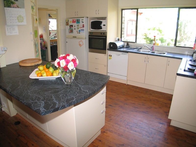 Central Mangrove NSW 2250