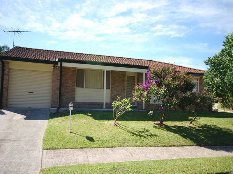 2/1 Truscott Ave, Kariong NSW 2250