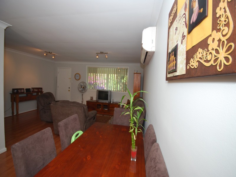 2/1 Truscott Ave, Kariong NSW 2250