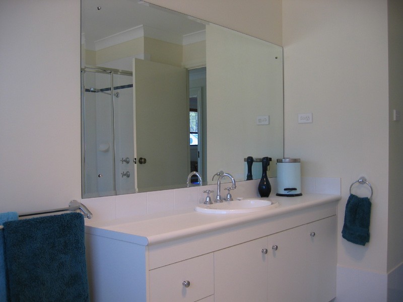 9 Geoffrey Jospeh Cl, Kariong NSW 2250