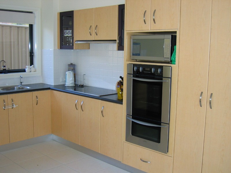 9 Geoffrey Jospeh Cl, Kariong NSW 2250