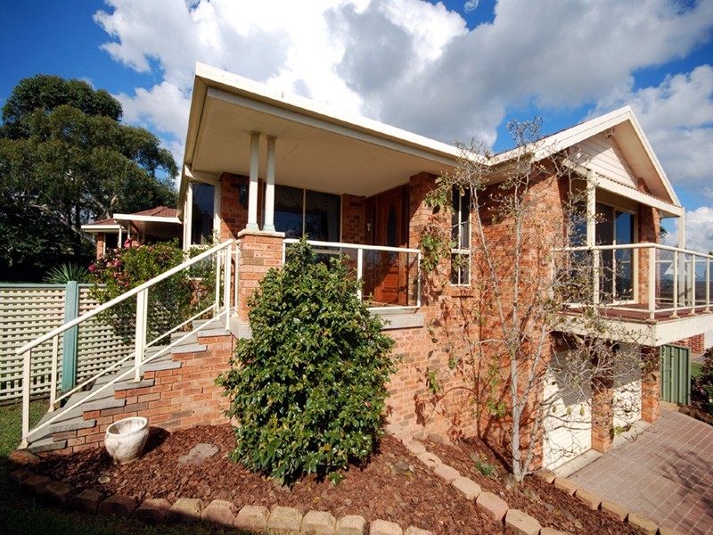 17 Graham Pl, Kariong NSW 2250