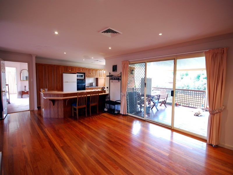17 Graham Pl, Kariong NSW 2250