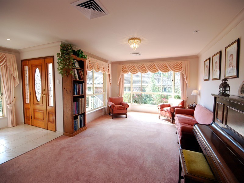 17 Graham Pl, Kariong NSW 2250
