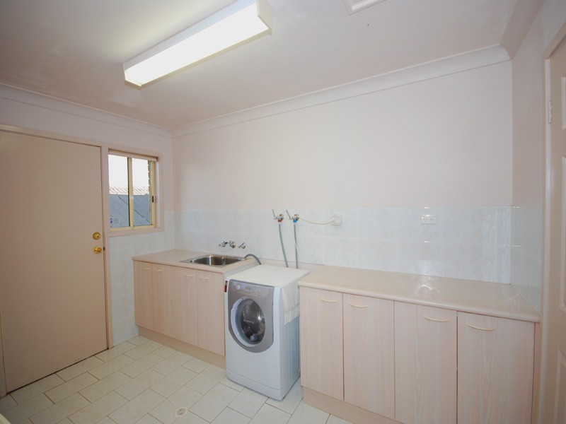 17 Graham Pl, Kariong NSW 2250