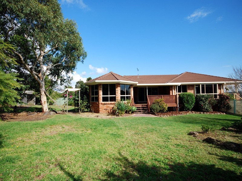 17 Graham Pl, Kariong NSW 2250