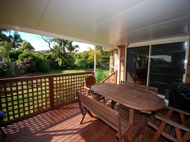 17 Graham Pl, Kariong NSW 2250