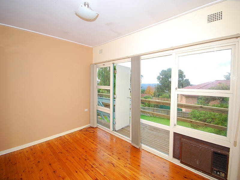 11 Marbarry Avenue, Kariong NSW 2250