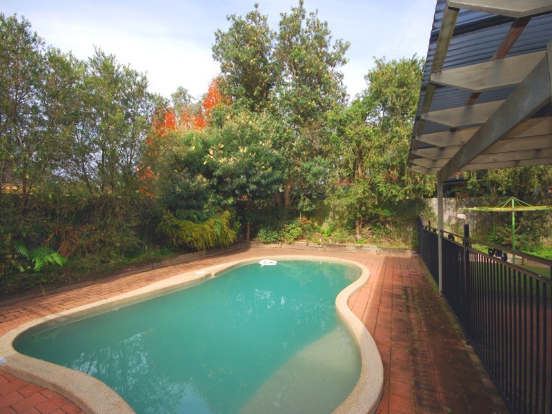 2 Smith Cl, Kariong NSW 2250