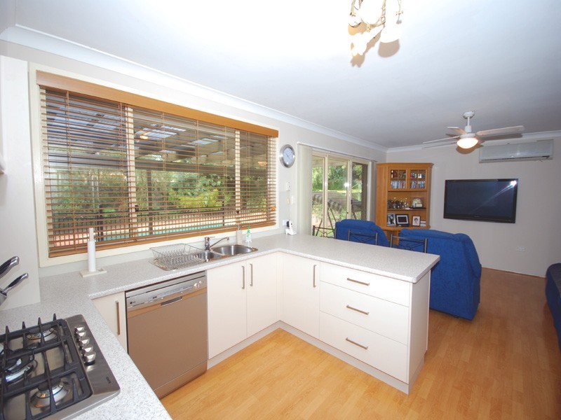 2 Smith Cl, Kariong NSW 2250