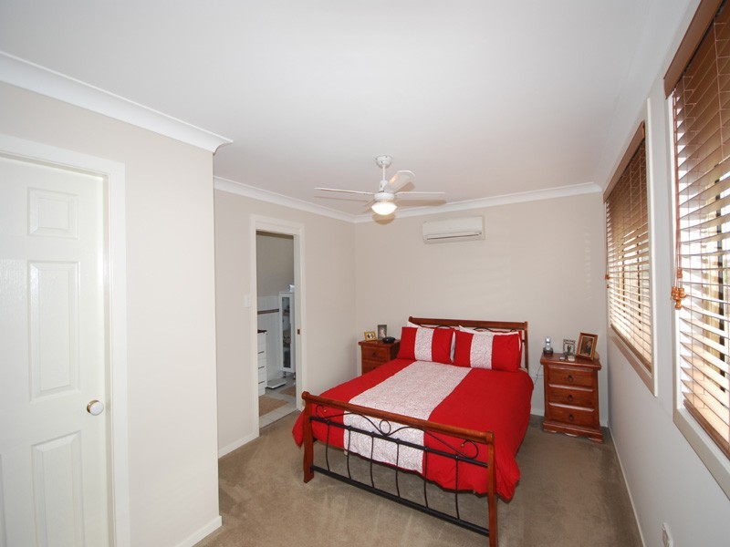 2 Smith Cl, Kariong NSW 2250