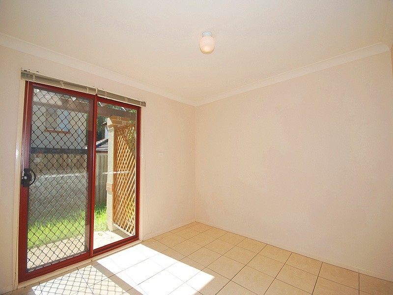 21a Worrell Crt, Wyoming NSW 2250