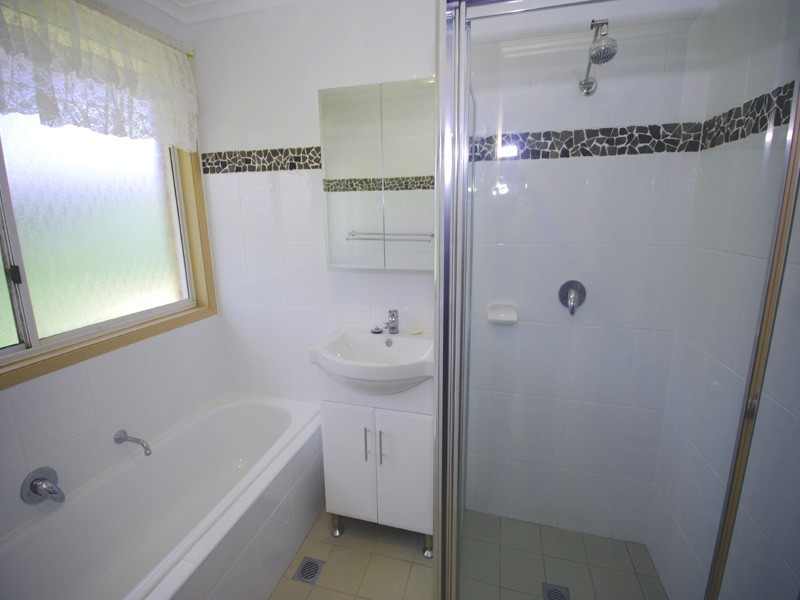 26 Mitchell Dr, Kariong NSW 2250