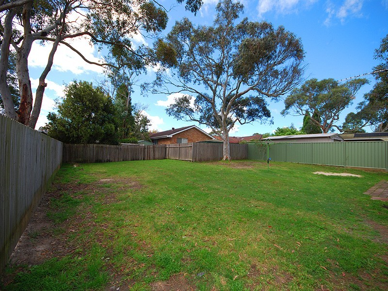 26 Mitchell Dr, Kariong NSW 2250