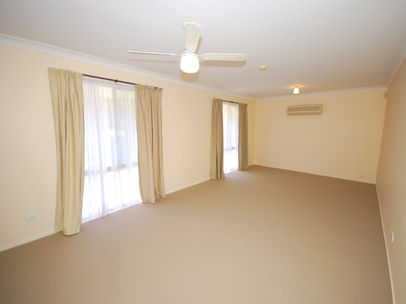 1 James Cl, Kariong NSW 2250