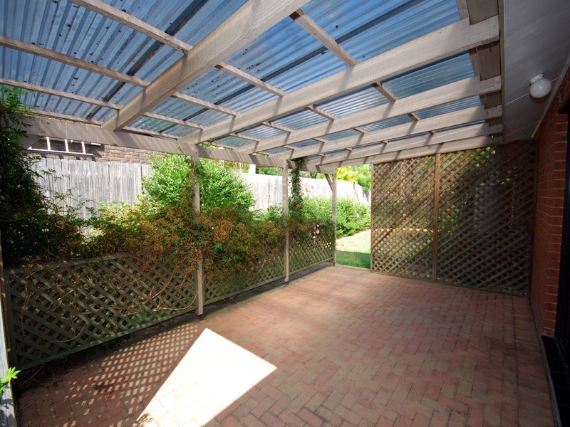 1 James Cl, Kariong NSW 2250