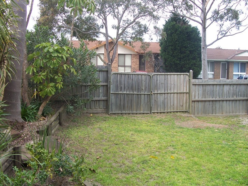 4 WHITEHEAD CL, Kariong NSW 2250