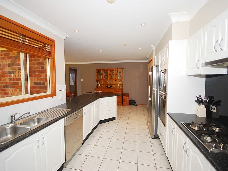 128 Langford Dr, Kariong NSW 2250
