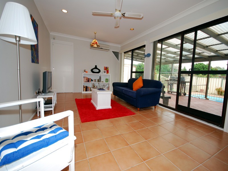 3 Corella Cres, Narara NSW 2250