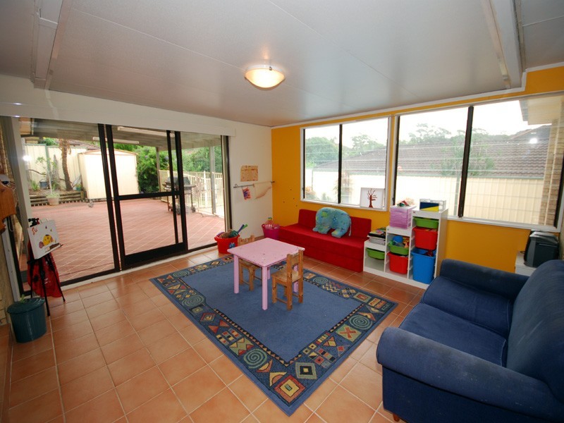 3 Corella Cres, Narara NSW 2250
