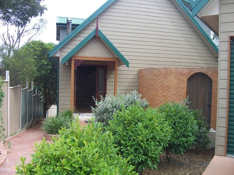 7 GARLICK ST, Kariong NSW 2250